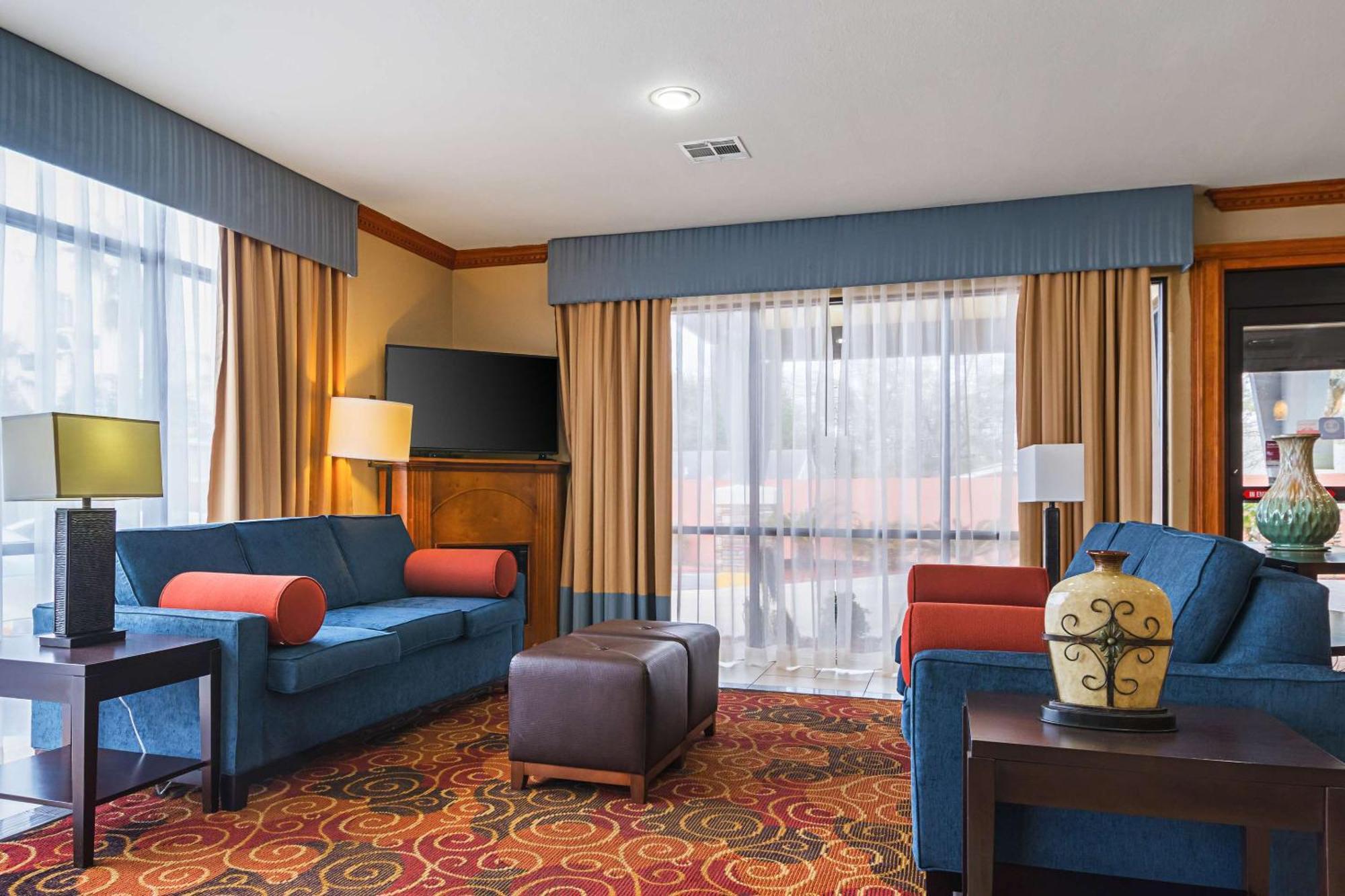 Comfort Suites Lake Charles Zewnętrze zdjęcie